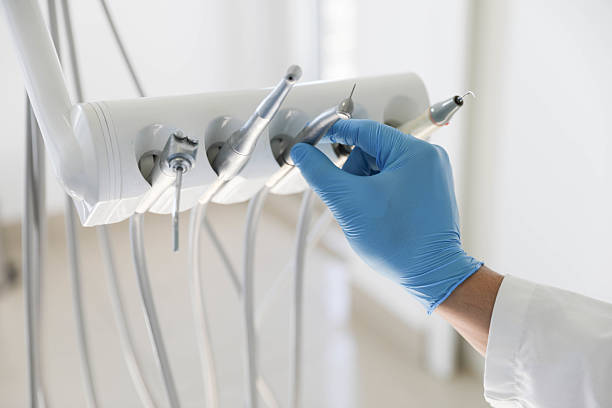 Professional Emergency Dentist technician working in Castro Valley, CA